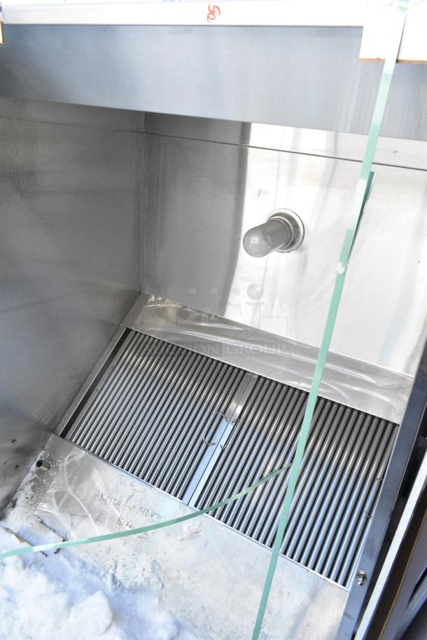 BRAND NEW SCRATCH AND DENT! 4' CaptiveAire 5430 ND-2 Stainless Steel Commercial SELF CONTAINED Grease Hood w/ Filters and Return Air Vent. - Image 12 of 13