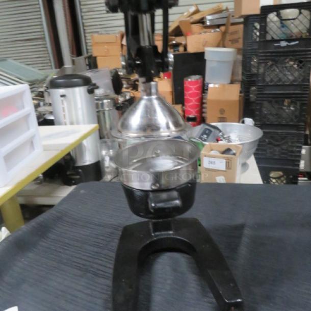 One Juicer. - Image 2 of 2