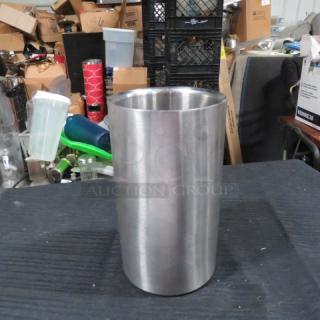 Stainless Steel Wine Bottle Holder. 4XBID
