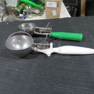Assorted Disher. 2XBID