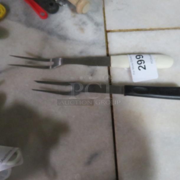 Fork. 2XBID - Image 1 of 1