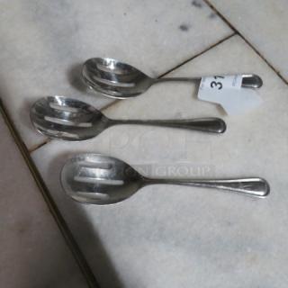 Assorted Stainless Steel Spoon. 3XBID