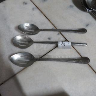 Assorted Stainless Steel Spoon. 3XBID