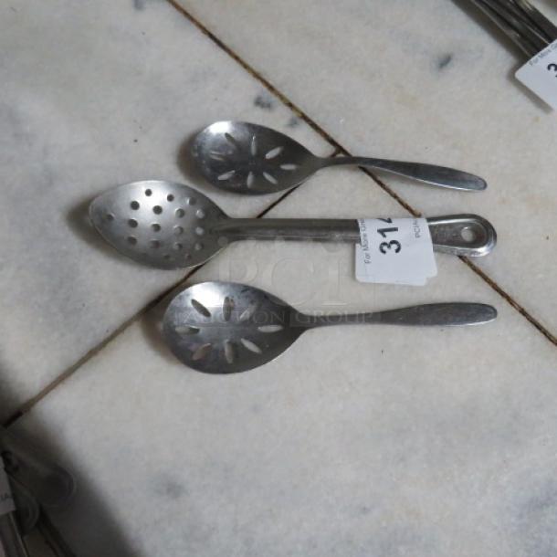 Assorted Stainless Steel Spoon. 3XBID - Image 1 of 1