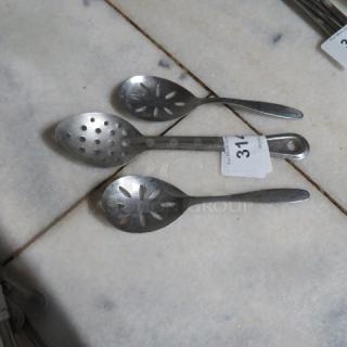 Assorted Stainless Steel Spoon. 3XBID
