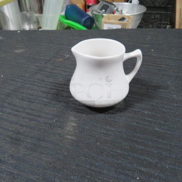 iti White Creamer. 7 - Image 1 of 1