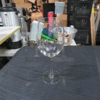 Stem Wine Glass.. 4XBID