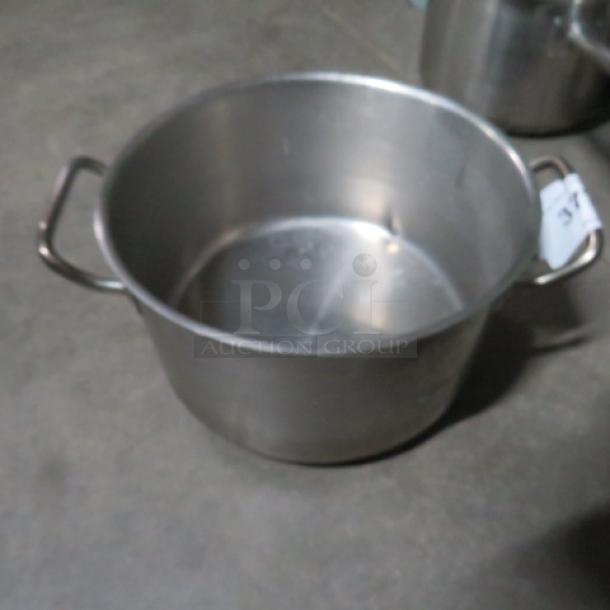 One Stainless Steel 11 Inch  Stock Pot. - Image 1 of 1