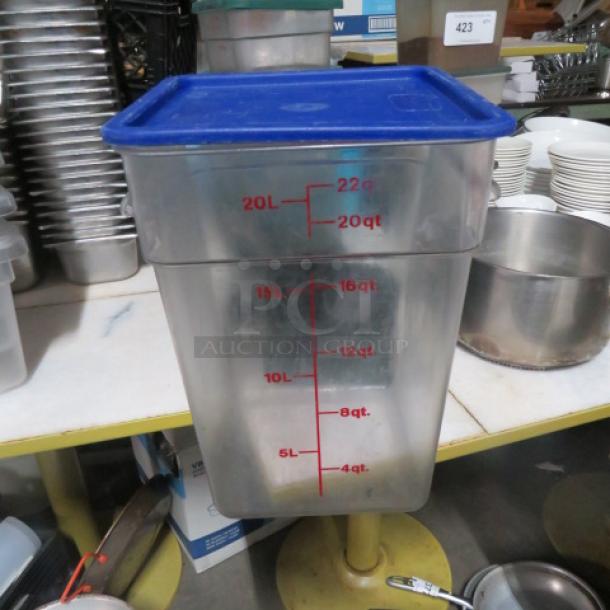 One 22 Quart Food Storage Container With Lid. - Image 1 of 1
