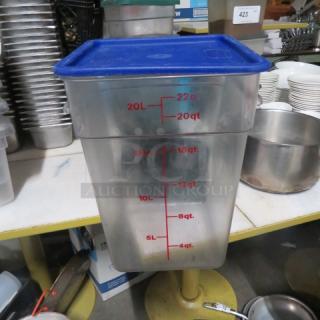 One 22 Quart Food Storage Container With Lid.