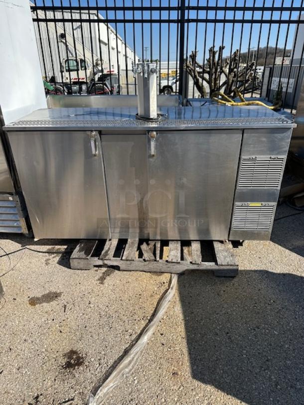 One WORKING Glastender Stainless Steel 2 Door Keg Box With 1 Tower And 3 Taps. Model# KC72. 115 Volt.  72X25X36 - Image 1 of 1