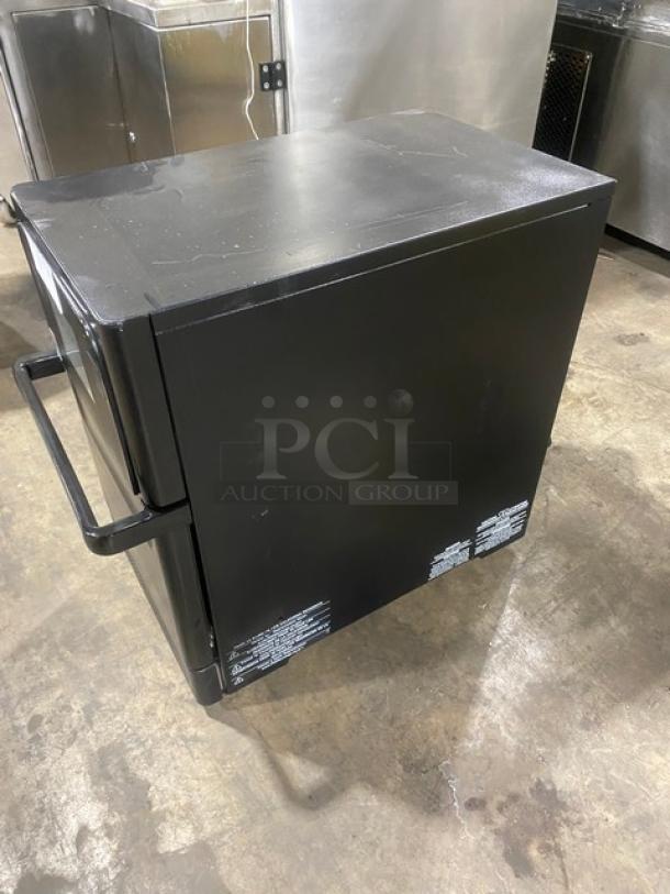 MerryChef! Late Model! Commercial Electric Powered Countertop Rapid Cook Turbo Oven! Model: Eikon E2S! 208/240V 1 Phase! - Image 3 of 8