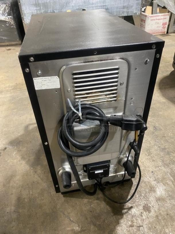 MerryChef! Late Model! Commercial Electric Powered Countertop Rapid Cook Turbo Oven! Model: Eikon E2S! 208/240V 1 Phase! - Image 4 of 8