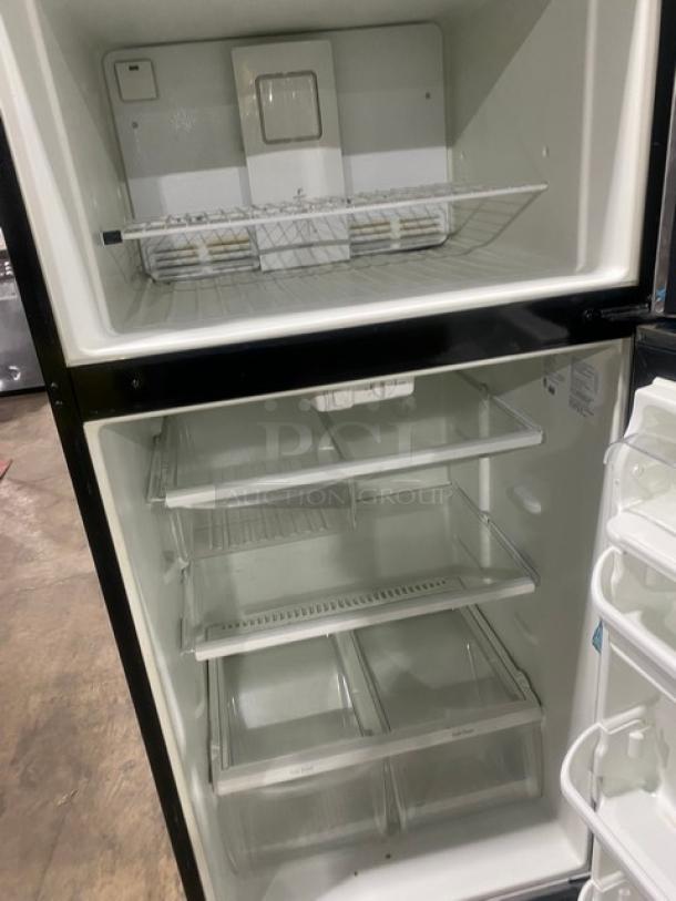 Frigidaire By Electrolux Home Products Commercial Stainless Steel Dual Section Reach In Refrigerator/Freezer Combo! With Clear Drawers & Adjustable Shelves! Model: FFTR1821QS3 SN: BA60512204! 115V 1 Phase! - Image 6 of 9