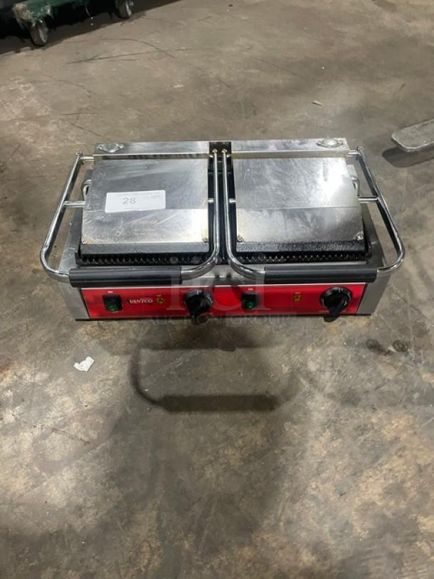 Avantco Commercial Stainless Steel Electric Powered Countertop Dual Panini/Sandwich Press Grill! With Grooved Cast Iron Grate Plates! With Thermostatic Controls! Model: 177PG400 SN: CK-230628R-1376! 120V X2! - Image 1 of 8
