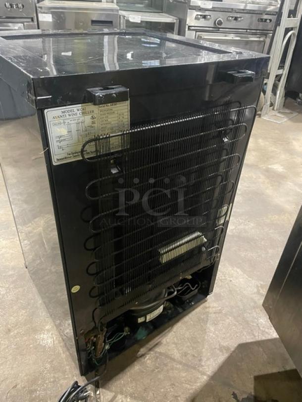 Avanti Commercial Undercounter Wine Chiller Cooler! With Adjustable Wire Racks! Model: WC42 SN: A030600060! 115V 1 Phase! - Image 3 of 8