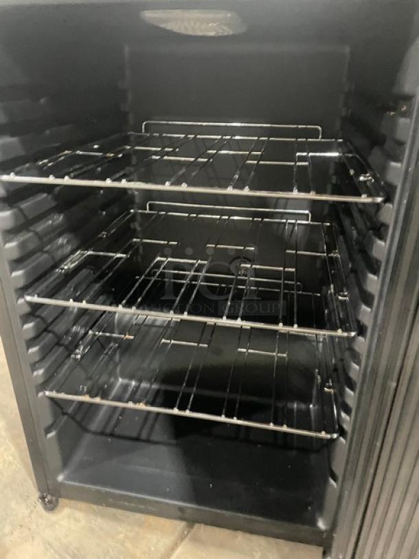 Avanti Commercial Undercounter Wine Chiller Cooler! With Adjustable Wire Racks! Model: WC42 SN: A030600060! 115V 1 Phase! - Image 5 of 8