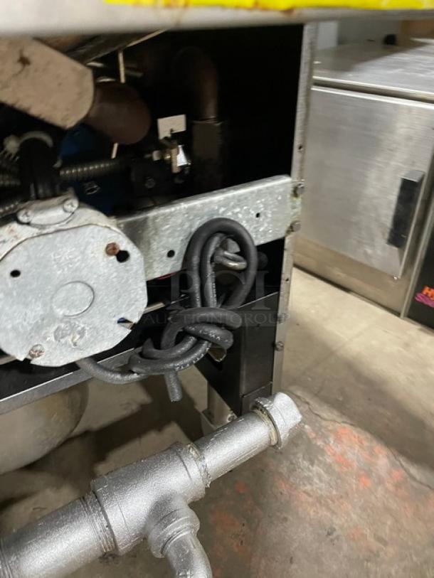 Vulcan Commercial Stainless Steel Natural Gas Powered Double Bay Deep Fat Fryer! With Back Splash & Basket Hangers! With Frying Baskets! Model: 2GR45MF SN: 48-1650173! On Casters! - Image 12 of 12