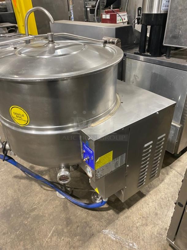 Cleveland Range Commercial Stainless Steel Natural Gas Powered 40 Gal. Self Contained Stationary Steam Kettle! With Gooseneck Faucet! Model: KGL-40 SN: WT4921-99L-01! On Legs! Working When Removed! - Image 3 of 8