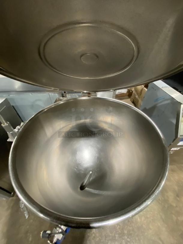 Cleveland Range Commercial Stainless Steel Natural Gas Powered 40 Gal. Self Contained Stationary Steam Kettle! With Gooseneck Faucet! Model: KGL-40 SN: WT4921-99L-01! On Legs! Working When Removed! - Image 5 of 8
