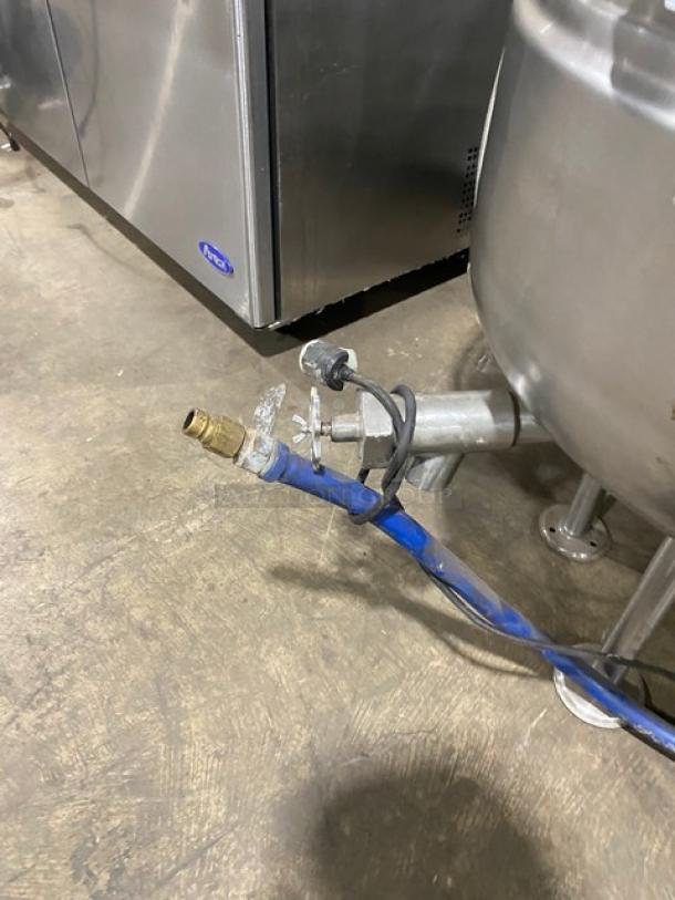 Cleveland Range Commercial Stainless Steel Natural Gas Powered 40 Gal. Self Contained Stationary Steam Kettle! With Gooseneck Faucet! Model: KGL-40 SN: WT4921-99L-01! On Legs! Working When Removed! - Image 7 of 8