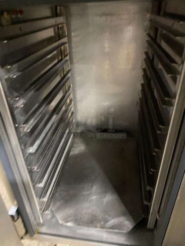 FWE Commercial Stainless Steel Electric Powered Undercounter 16 Pan Mobile Insulated Heated Holding Cabinet! Energy Star Certified! With Built In Pan Holding Racks! Model: HLC-16-CHP SN: 206891204! 120V 1 Phase! On Casters! - Image 7 of 9