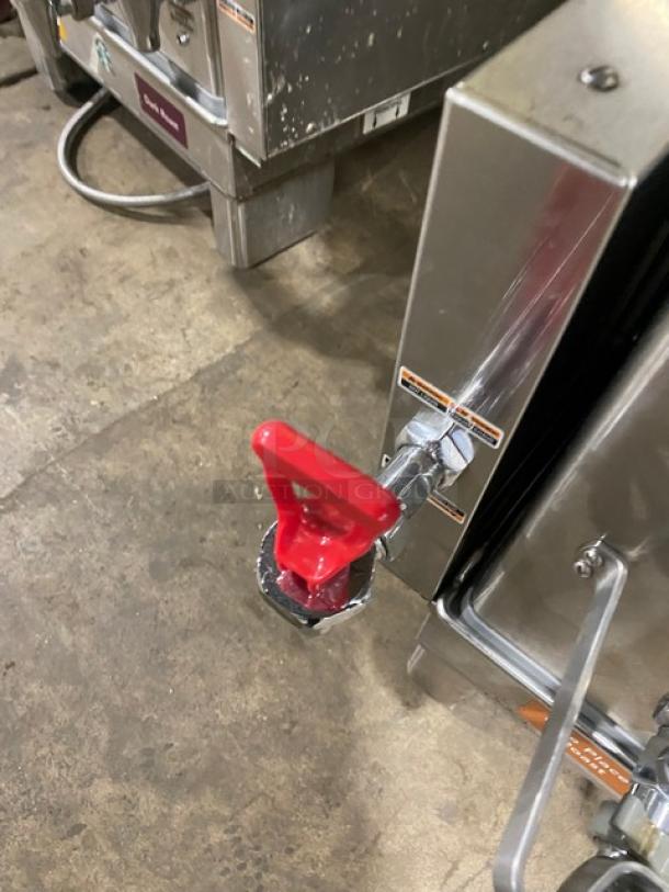 Bunn Starbucks Style Commercial Stainless Steel Countertop Dual Soft Heat Coffee Brewer! With Hot Water Dispenser! With Brew Baskets & Bunn Stainless Steel Servers! Model: DUAL SH DBC SN: DUAL217239! 120/208V 1 Phase! On Legs! - Image 7 of 9
