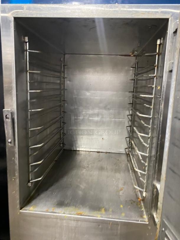 Alto-Shaam Commercial Stainless Steel Dutch Door Dual Compartment Mobile Hot Food Heated Holding Cabinet! With Built In Pan Holding Racks! Model: 1000-UP SN: 1077055-000! 120V 1 Phase! On Casters! - Image 6 of 9