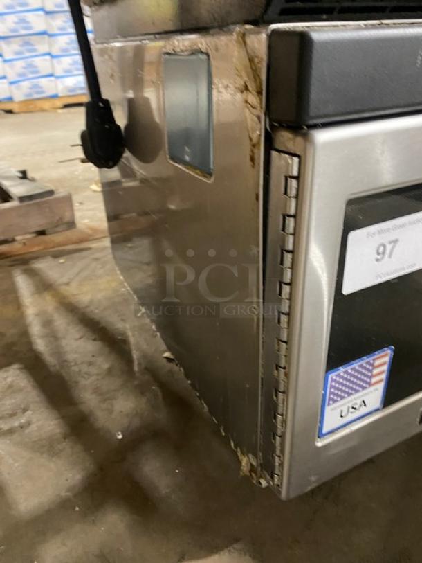 Amana Commercial Stainless Steel Countertop Microwave Oven! With Touch Pad! Model: RC30S2 SN: 2102120467! 208/240V! - Image 2 of 8