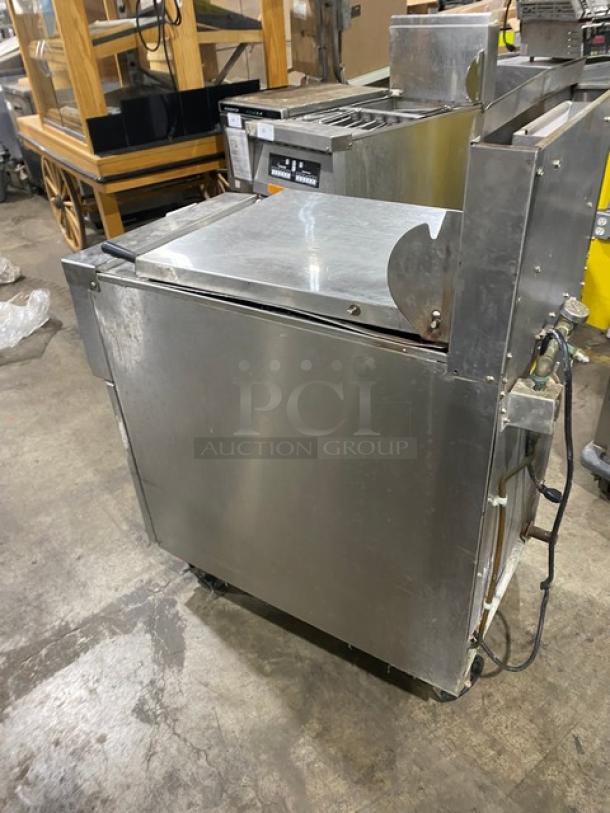 FryMaster Commercial Stainless Steel Natural Gas Powered Pasta Cooker/Rethermalizer! With Back Splash! Model: FBCR18CSE SN: 1605HR0004! 110-120V 1 Phase! On Casters! - Image 4 of 10