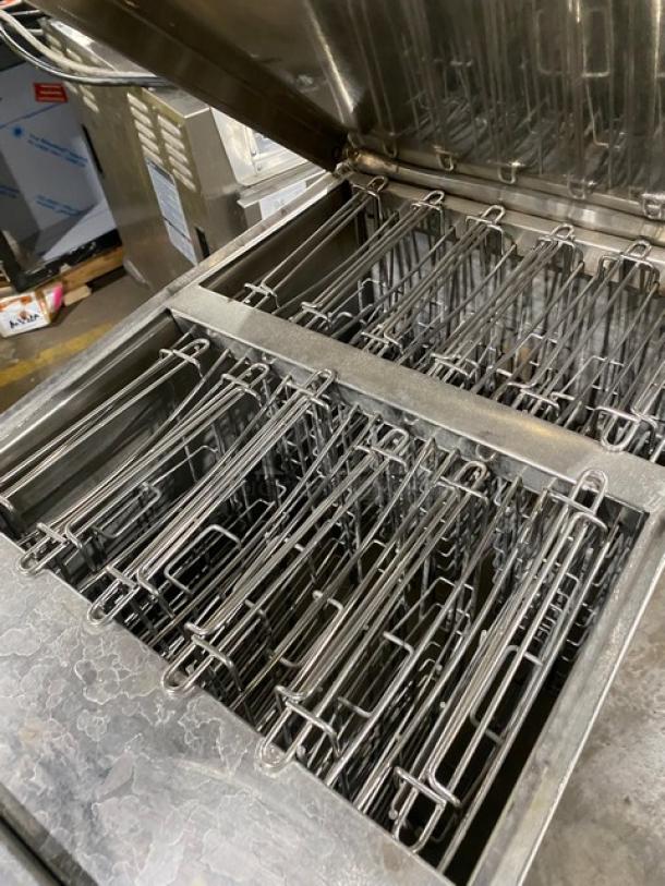 FryMaster Commercial Stainless Steel Natural Gas Powered Pasta Cooker/Rethermalizer! With Back Splash! Model: FBCR18CSE SN: 1605HR0004! 110-120V 1 Phase! On Casters! - Image 5 of 10