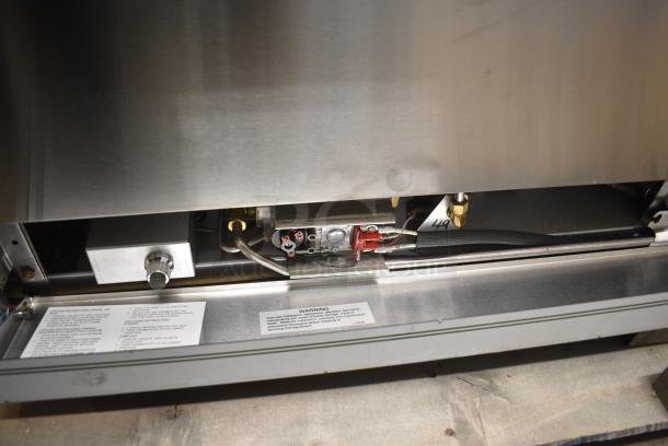 BRAND NEW SCRATCH AND DENT! Southbend 4601DD Stainless Steel Commercial Propane Gas Powered 10 Burner Range w/ 2 Ovens and Back Splash. - Image 7 of 9