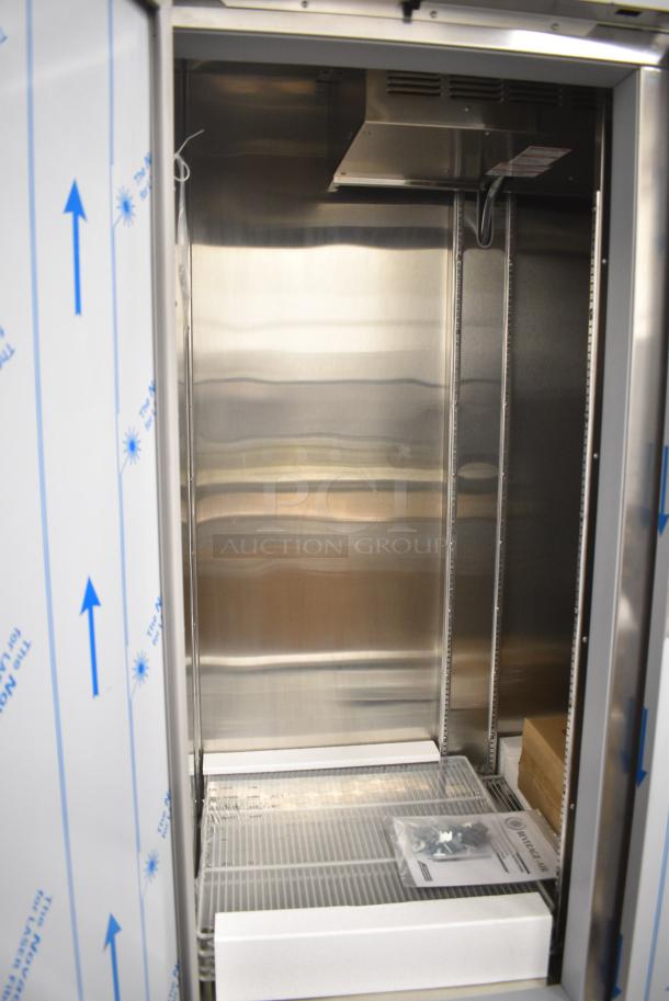 BRAND NEW SCRATCH AND DENT! Beverage Air HBR49HC-1 Stainless Steel Commercial 2 Door Reach in Cooler w/ Poly Coated Racks. 115 Volts, 1 Phase. Tested and Working! - Image 3 of 5