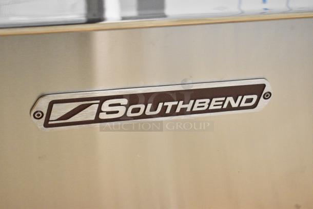 BRAND NEW SCRATCH AND DENT! Southbend 4601DD-2GR Stainless Steel Commercial Natural Gas Powered 6 Burner Range w/ Flat Top Griddle and 2 Ovens. - Image 4 of 12