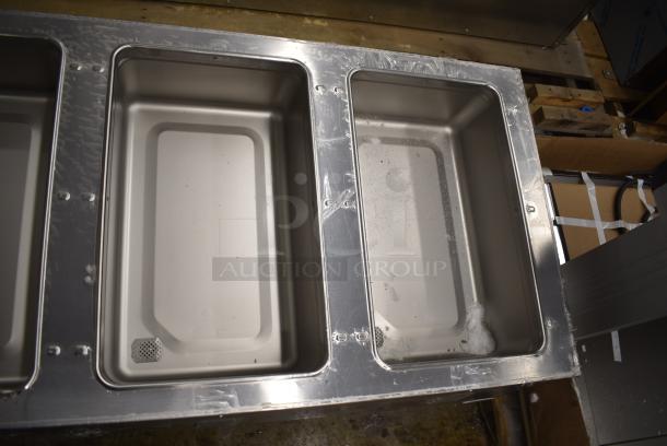 BRAND NEW SCRATCH AND DENT! 2024 Eagle SHT4-240 Stainless Steel Commercial Electric Powered 4 Bay Steam Table. 240 Volts, 1 Phase. - Image 6 of 8