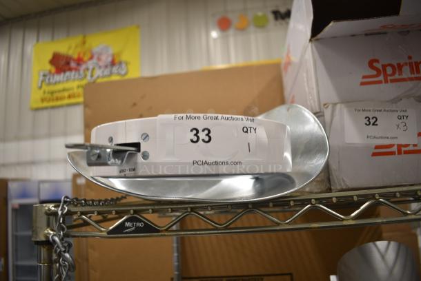 BRAND NEW SCRATCH AND DENT! Cardinal Detecto 20 lb. Hanging Scoop Scale with Double Dial and Stand Kit - Image 2 of 5