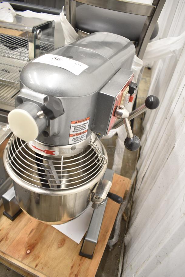 BRAND NEW SCRATCH AND DENT! Avantco 177MX10H Metal Commercial 10 Quart Planetary Dough Mixer w/ Stainless Steel Mixing Bowl, Bowl Guard, Dough Hook, Whisk and Paddle Attachments. 120 Volts, 1 Phase. Tested and Working! - Image 2 of 9