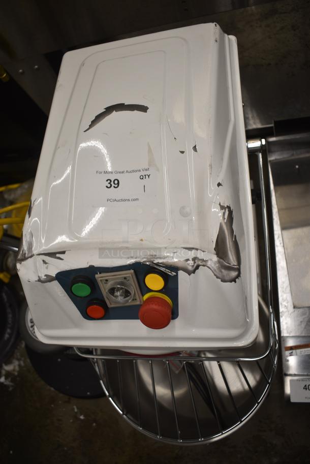 BRAND NEW SCRATCH AND DENT! Estella 348SM20 Metal Commercial 20 Qt. / 28 lb. Two-Speed Spiral Dough Mixer w/ Stainless Steel Mixing Bowl, Bowl Guard and Dough Hook Attachment. 120 Volts, 1 Phase. - Image 2 of 7