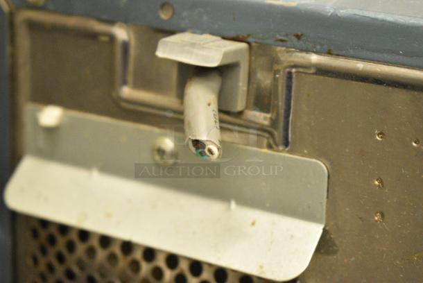 Turbo Air TMW-1100M Stainless Steel Commercial Countertop Microwave Oven. 120 Volts, 1 Phase. - Image 5 of 5