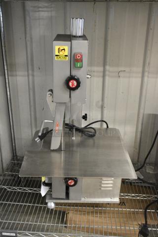 Avantco 177EMBS65SS Stainless Steel Commercial Countertop Meat Saw. 110 Volts, 1 Phase. Tested and Working!