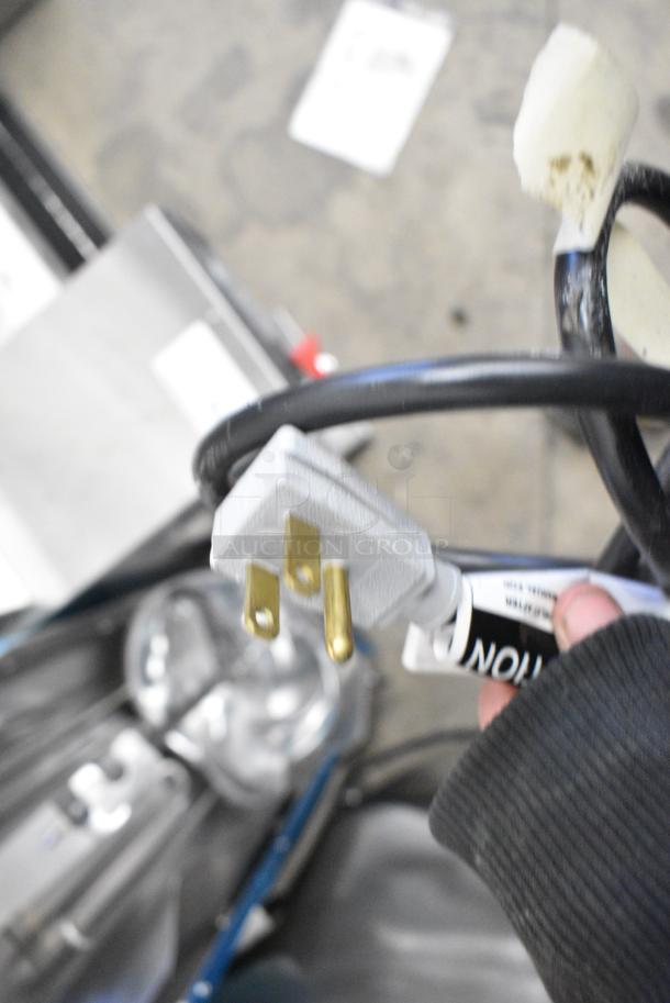 BRAND NEW SCRATCH AND DENT! 2024 True TWT-27F-HC Stainless Steel Commercial Single Door Undercounter Freezer on Commercial Casters. 115 Volts, 1 Phase. Tested and Working! - Image 5 of 5