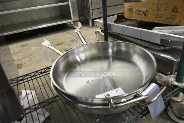 2 BRAND NEW SCRATCH AND DENT! Vigor 473SSFRY16 SS1 Series 16" Stainless Steel Fry Pan with Aluminum-Clad Bottom and Helper Handle. 2 Times Your Bid! - Image 1 of 5