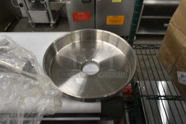 2 BRAND NEW SCRATCH AND DENT! Items Including Meat Grinder Attachment w/ Tray and Burner. 2 Times Your Bid! - Image 3 of 5