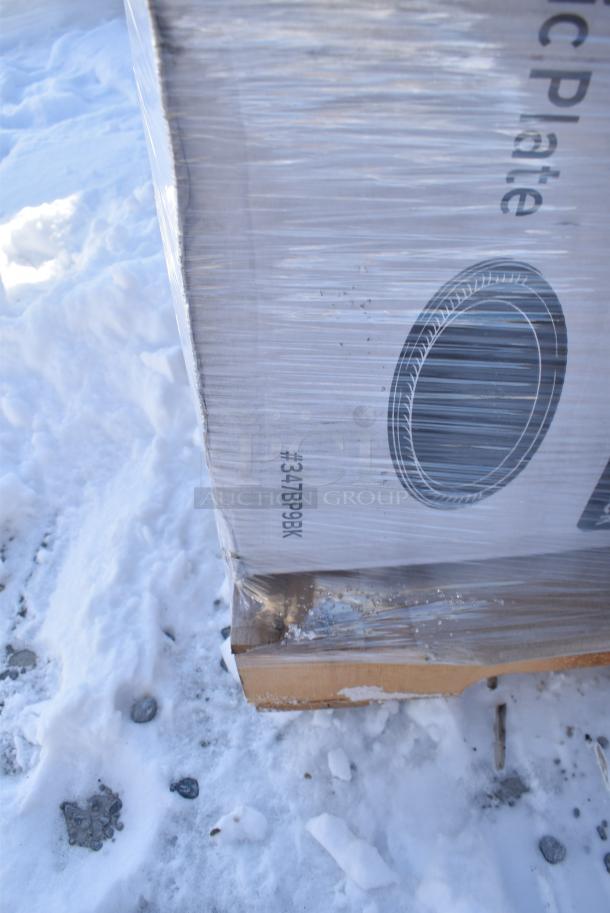 28 BRAND NEW! Boxes Including 127SB24COMBO Choice 24 oz. Clear Plastic Salad Bowl with Lid - 150/Case, 129MCS38B Choice 38 oz. Black Rectangular Microwavable Heavy Weight Container with Lid 8 3/4" x 6 1/4" x 2" - 150/Case, 5002CPTE Lavex 2-Ply White Center Pull Paper Towel 510' Roll - 6/Case, 347BP9BK Choice 9" Black Plastic Plate - 500/Case, 50016W Choice 16 oz. White Poly Paper Hot Cup - 1000/Case, 966TALLFLDN Choice Kraft Natural Tall-Fold 6" x 13" Dispenser Napkin - 8000/Case, 2 Boxes 128HD12COMBO Choice Heavy Duty 12 oz. Microwavable Translucent Plastic Deli Container and Lid Combo Pack - 240/Case, 5002CPTE Lavex 2-Ply White Center Pull Paper Towel 510' Roll - 6/Case, 795KFT16REPE Choice 16 oz. Rectangular Kraft PE-Lined Microwavable Take-Out Container 6 5/8" x 4 5/8" x 1 5/8" - 300/Case, 129MCR50B Choice 43 oz. Black Round Microwavable Heavy Weight Container with Lid 9" - 150/Case. 28 Times Your Bid! - Image 9 of 17