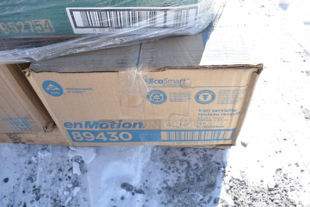 40 BRAND NEW! Boxes Including 394325M Noble NexGen Powder-Free Disposable Blue Hybrid 3 Mil Thick Gloves - Medium - 1000/Case, 500COLLARBR EcoChoice Kraft Coffee Cup Sleeve / Jacket / Clutch - 10-24 oz. - 1200/Case, 394385L Noble Products White Powder-Free Disposable Latex Gloves for Foodservice - Large - 1000/Case, 394325M Noble NexGen Powder-Free Disposable Blue Hybrid 3 Mil Thick Gloves - Medium - 1000/Case, 795PTOKFT1 Choice Kraft Microwavable Folded Paper #1 Take-Out Container 4 3/8" x 3 1/2" x 2 1/2" - 450/Case, 100260CHC Choice Take Out Containers, Dart 16PX Conex ClearPro 16 oz. Polypropylene Cold Cup - 1000/Case, 500TW12 Choice 12 oz. Translucent Thin Wall Plastic Cold Cup - 1000/Case, VacPak-It 186CVBZ1015 10" x 15" Chamber Vacuum Packaging Bags with Zipper 3 Mil - 1000/Case. 40 Times Your Bid! - Image 13 of 17