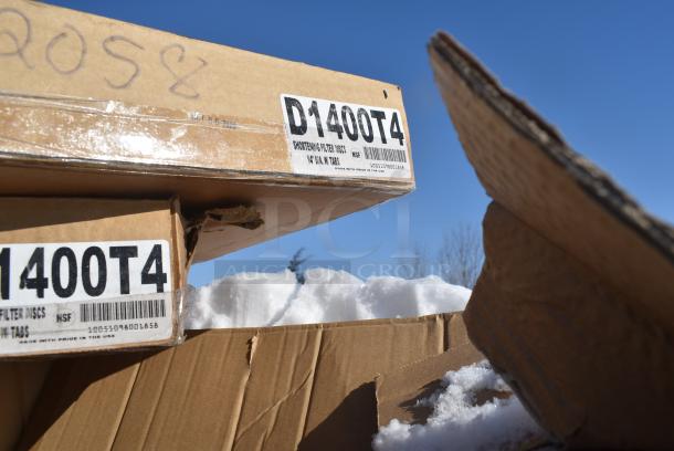 40 BRAND NEW! Boxes Including 394325M Noble NexGen Powder-Free Disposable Blue Hybrid 3 Mil Thick Gloves - Medium - 1000/Case, 500COLLARBR EcoChoice Kraft Coffee Cup Sleeve / Jacket / Clutch - 10-24 oz. - 1200/Case, 394385L Noble Products White Powder-Free Disposable Latex Gloves for Foodservice - Large - 1000/Case, 394325M Noble NexGen Powder-Free Disposable Blue Hybrid 3 Mil Thick Gloves - Medium - 1000/Case, 795PTOKFT1 Choice Kraft Microwavable Folded Paper #1 Take-Out Container 4 3/8" x 3 1/2" x 2 1/2" - 450/Case, 100260CHC Choice Take Out Containers, Dart 16PX Conex ClearPro 16 oz. Polypropylene Cold Cup - 1000/Case, 500TW12 Choice 12 oz. Translucent Thin Wall Plastic Cold Cup - 1000/Case, VacPak-It 186CVBZ1015 10" x 15" Chamber Vacuum Packaging Bags with Zipper 3 Mil - 1000/Case. 40 Times Your Bid! - Image 16 of 17