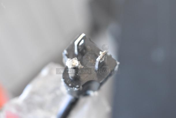 BRAND NEW SCRATCH AND DENT! KoolMore BC-3DSW-BK Metal Commercial 3 Door Back Bar Cooler Merchandiser. 115 Volts, 1 Phase. Tested and Working! - Image 7 of 8