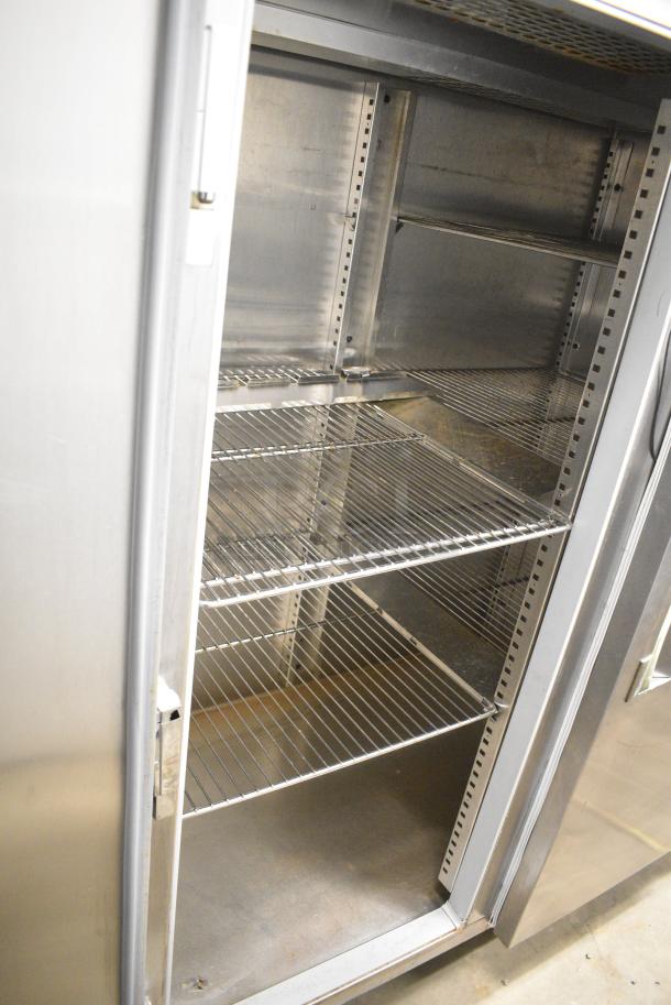 Delfield SRR2-S Stainless Steel Commercial 2 Door Reach In Cooler w/ Racks. 115 Volts, 1 Phase. Tested and Working! - Image 3 of 5