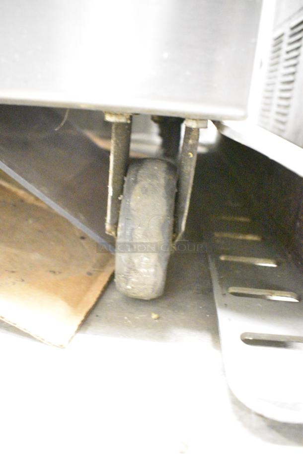 Fresh N Squeeze POS-1 Stainless Steel Commercial Floor Style Citrus Juicer on Commercial Casters. 115 Volts, 1 Phase. Tested and Working! - Image 4 of 8