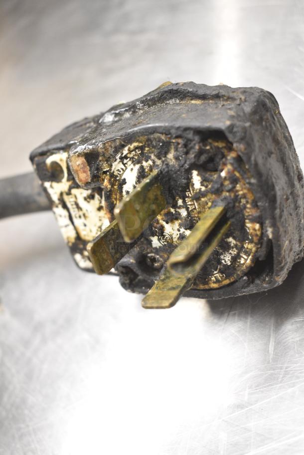 2 Vulcan VC4ED Stainless Steel Commercial Electric Powered Full Size Convection Oven w. View Through Doors, Metal Oven Racks and Thermostatic Controls on Commercial Casters. 240/480 Volts, 3 Phase. 2 Times Your Bid! - Image 8 of 10